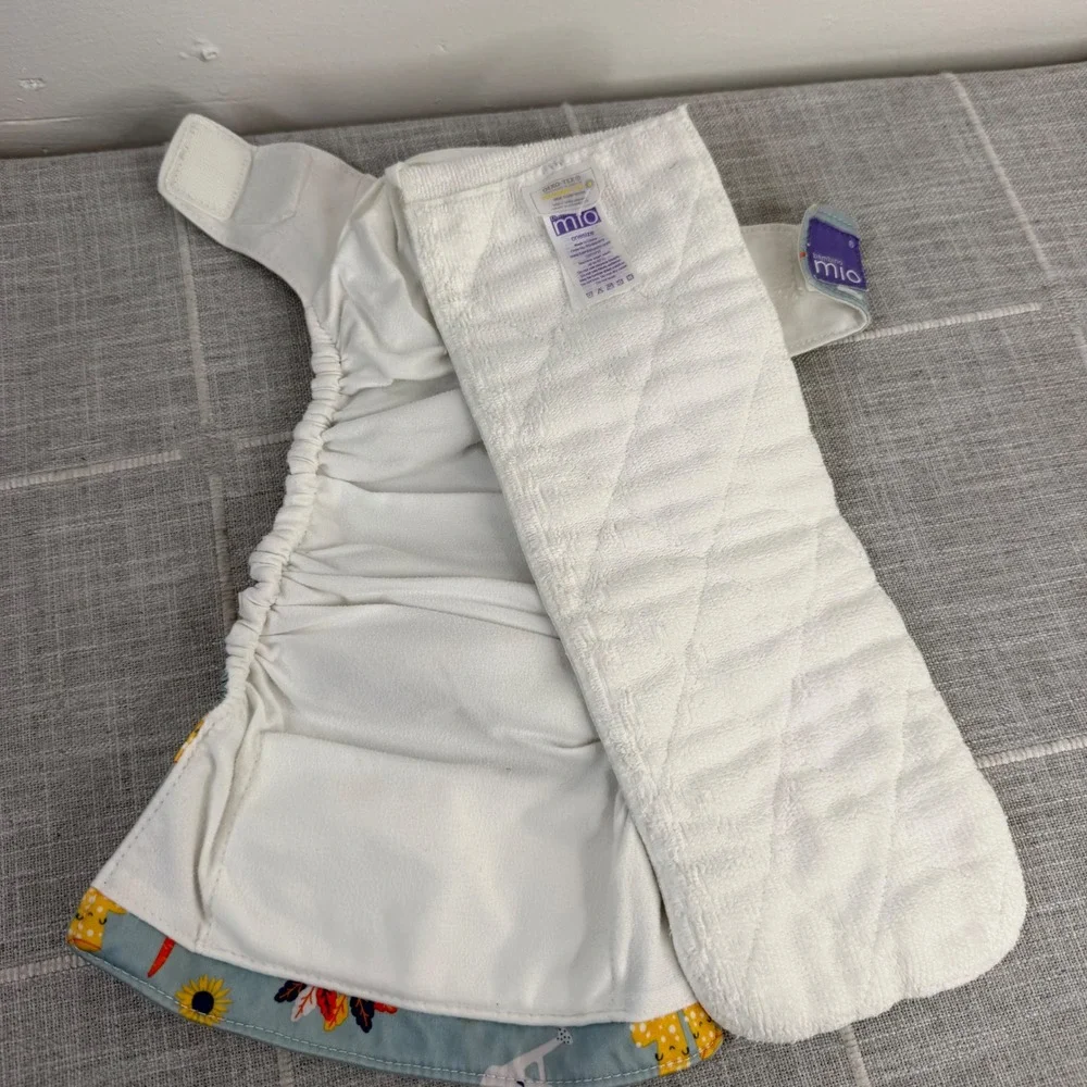 Lot of 4 Bambino Mio Cloth Diapers With Inserts Garden Flowers One Size